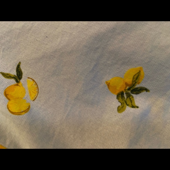 Banana Republic boho blouse with lemon print, vneck and bell slee… - Picture 9 of 12